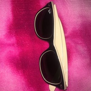 Women’s Black and Tan Ray-Ban Sunglasses